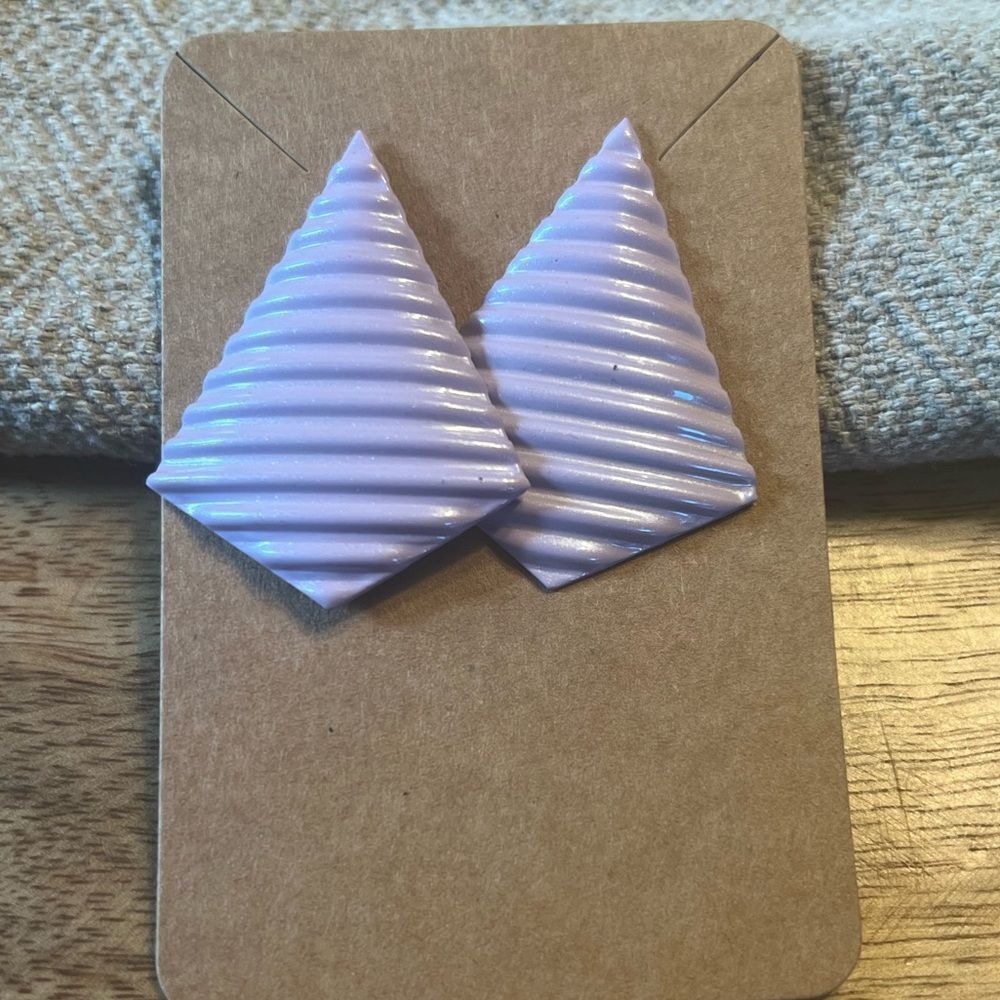 Metal triangle earrings